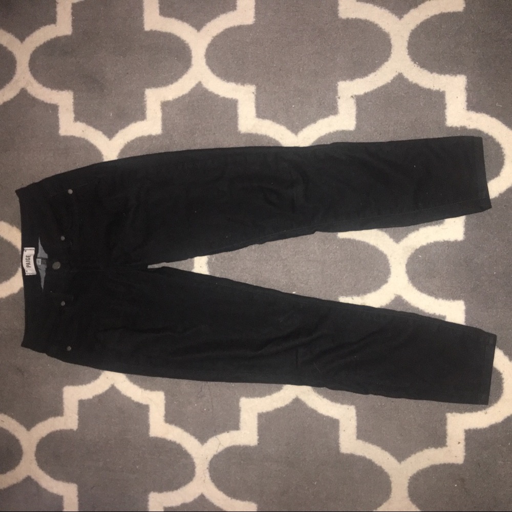 Paige Verdugo Crops Size 25